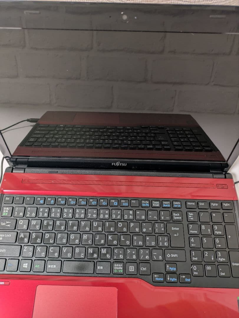 FUJITSU　ノートパソコン　 FMV−LIFEBOOK AH
