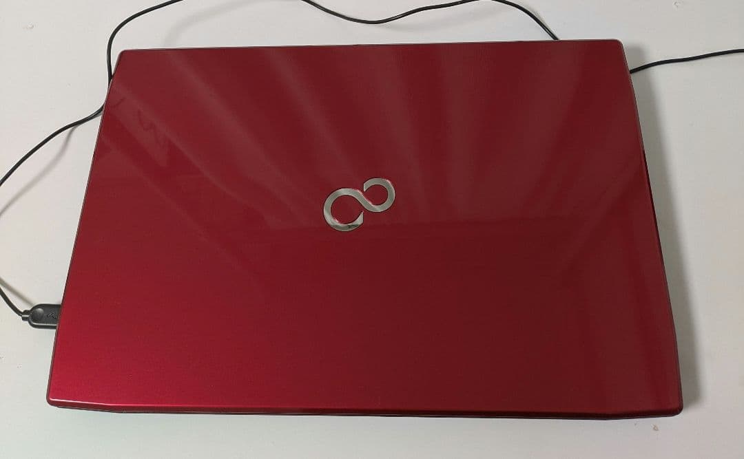 FUJITSU　ノートパソコン　 FMV−LIFEBOOK AH