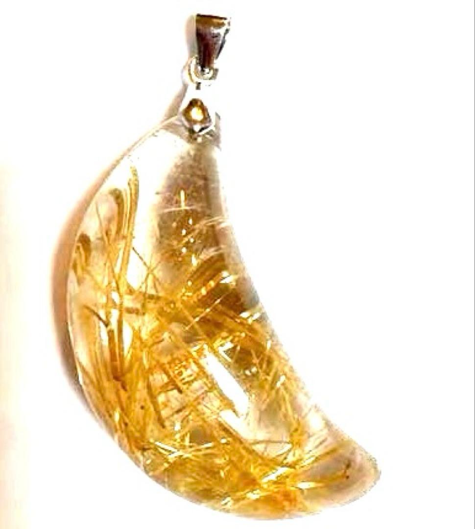 破格値❤️高品質ゴールデンルチルクォーツ　月のペンダント　タイチンルチル