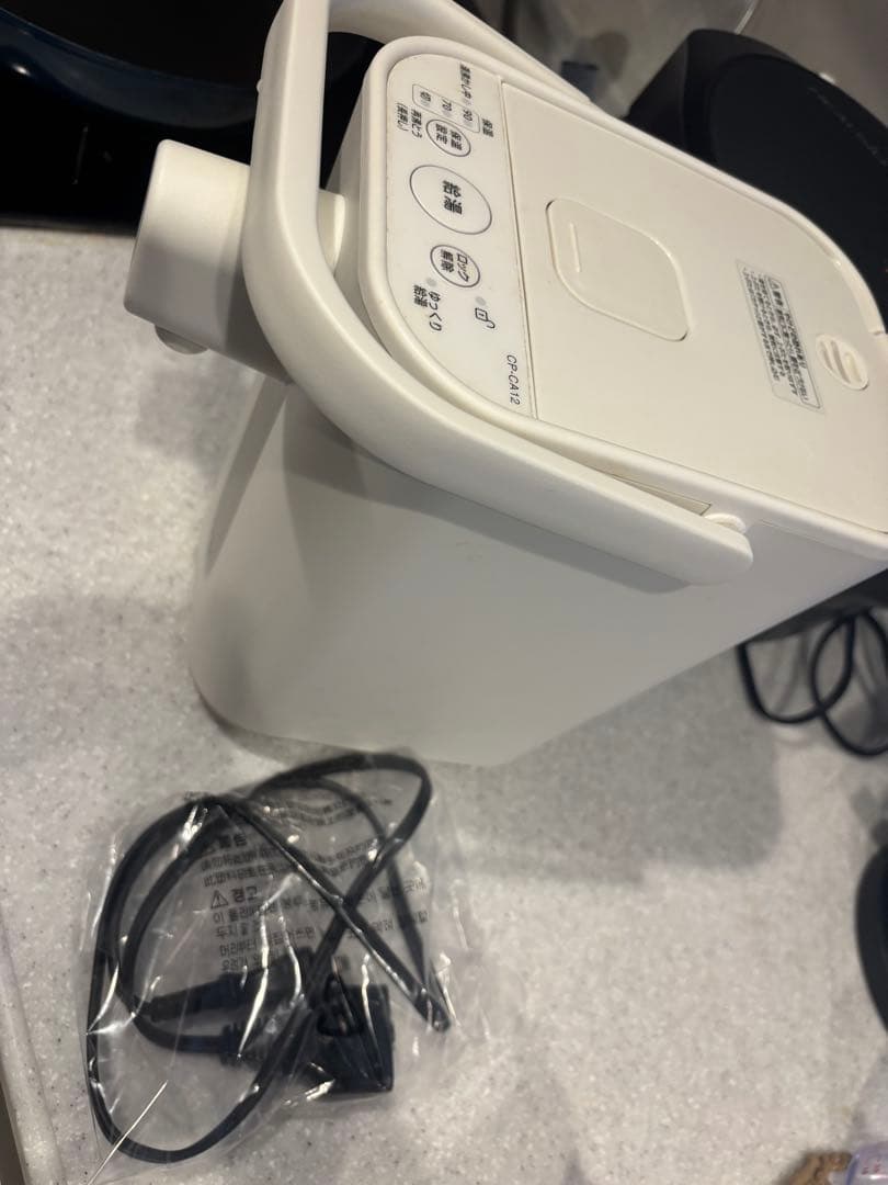 象印　電気ポット CP-CA13 ホワイト