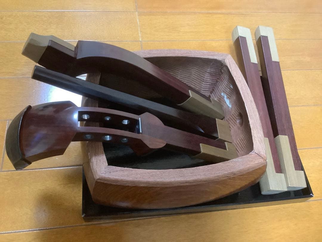 珍品 コンパクト長唄三味線(四つ折れ)