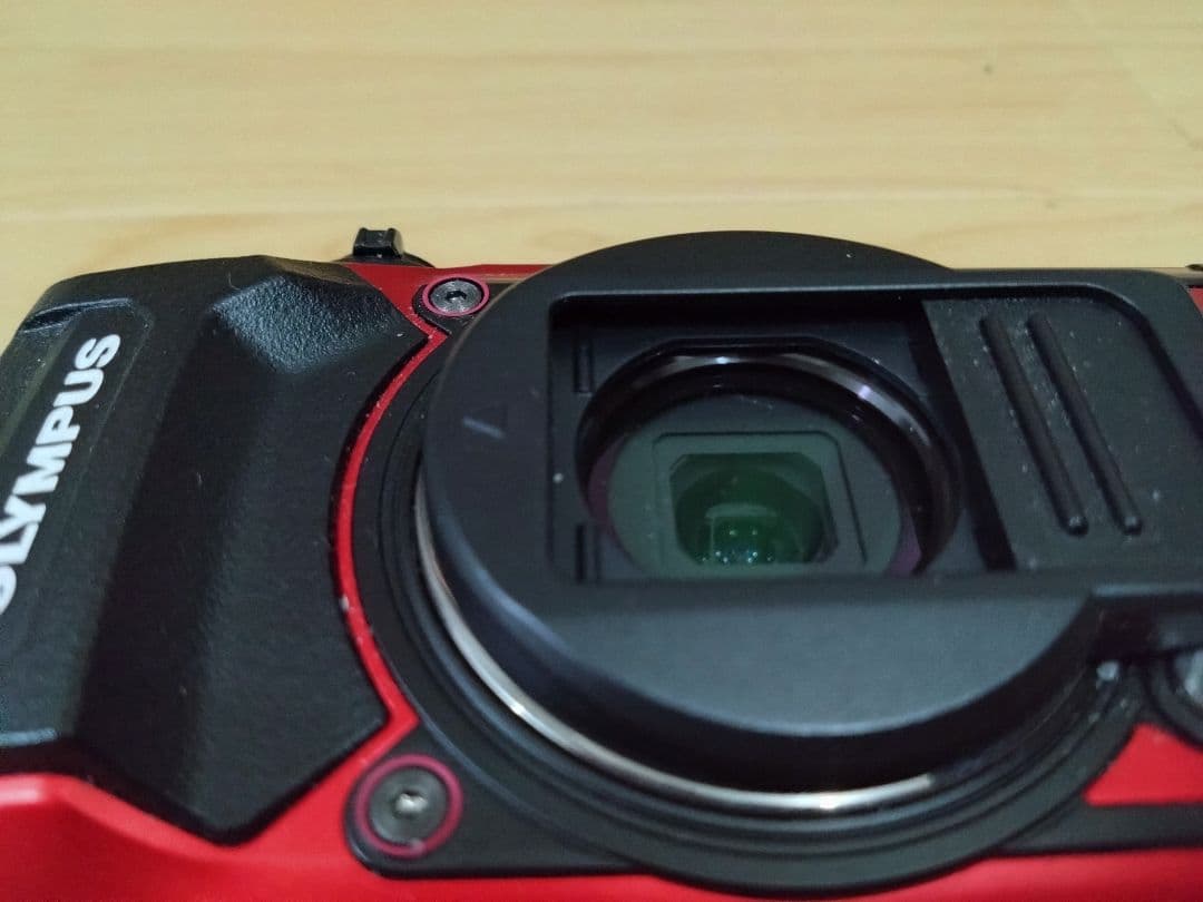 OLYMPUS Tough TG-5 レッド 本体と箱付き