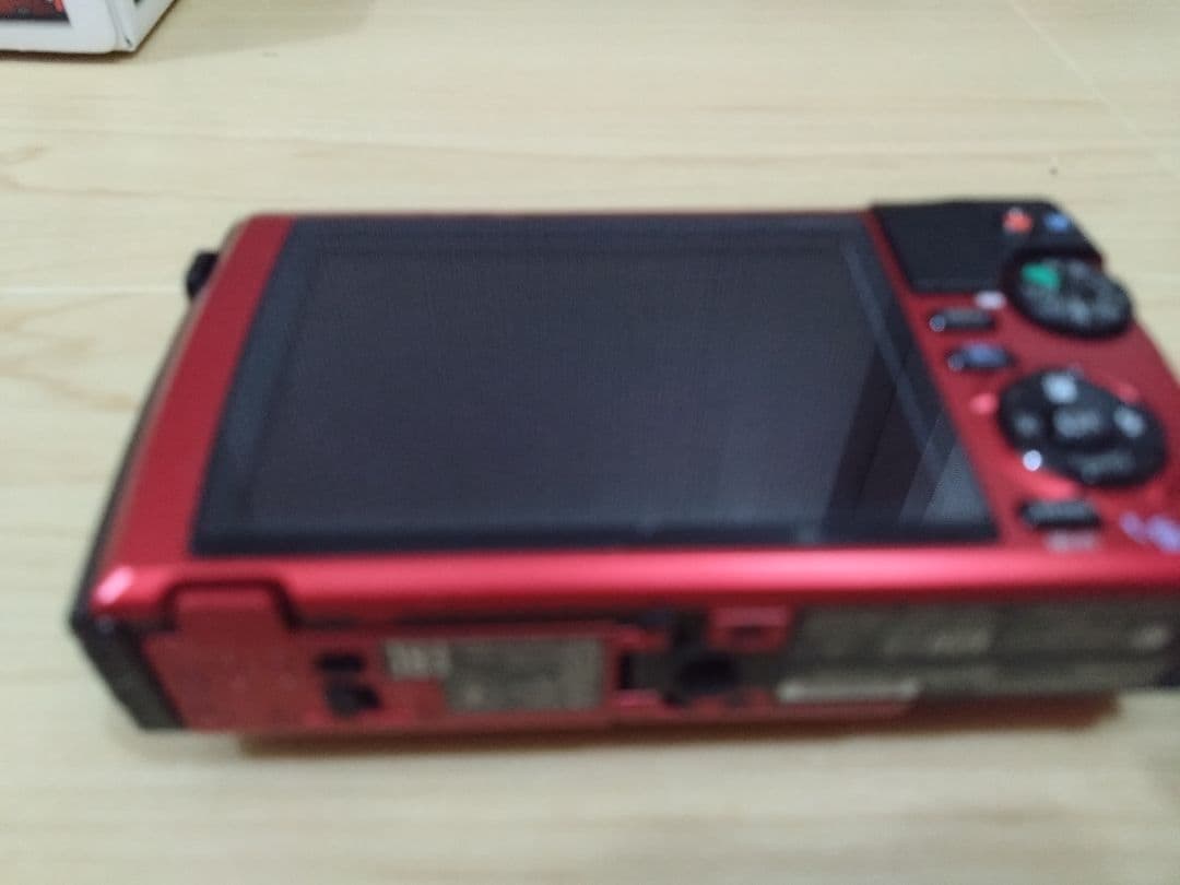 OLYMPUS Tough TG-5 レッド 本体と箱付き