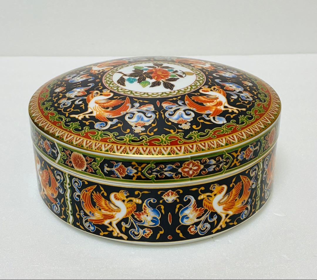 高級美術 有田焼 華山窯 明治香蘭社意匠 ブラックホーソン 金襴手鳳凰蓋物 菓器