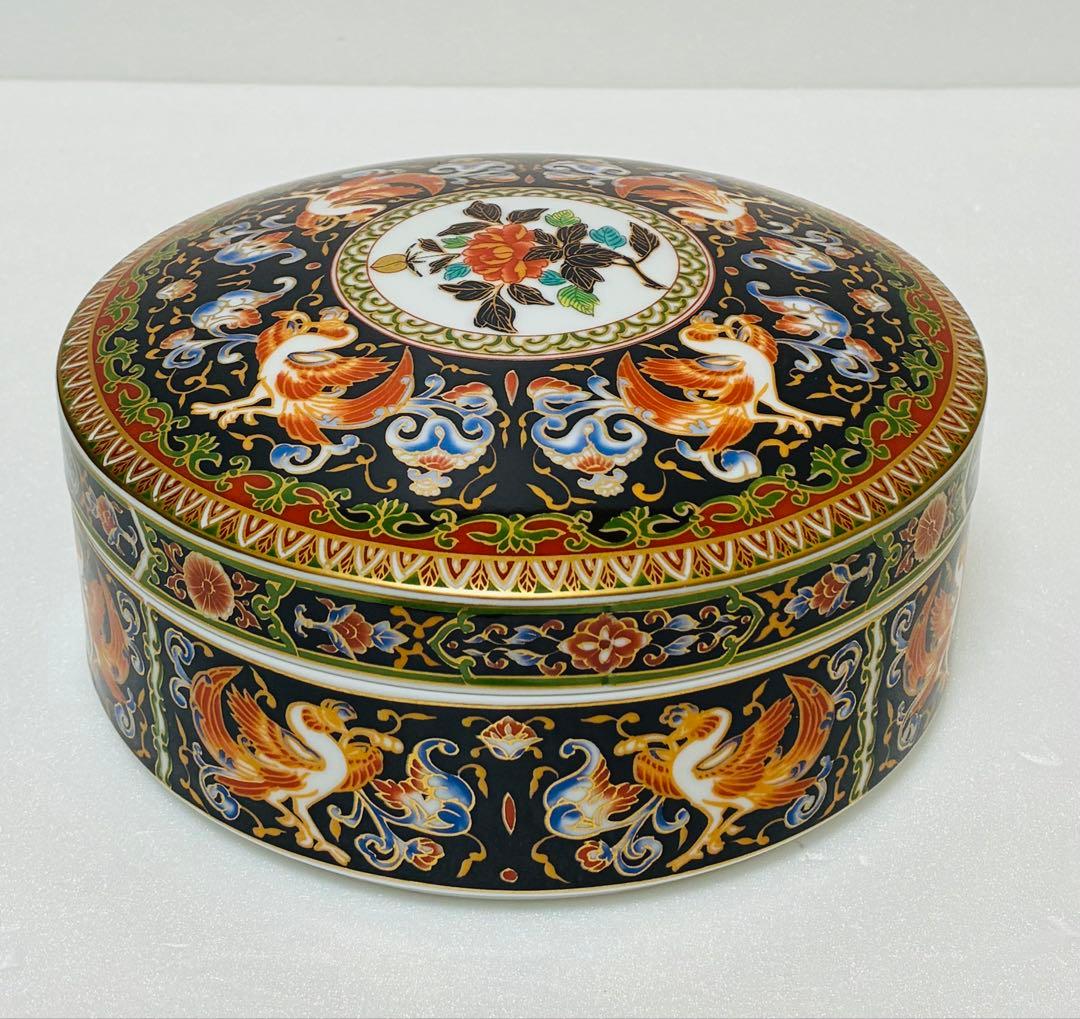 高級美術 有田焼 華山窯 明治香蘭社意匠 ブラックホーソン 金襴手鳳凰蓋物 菓器