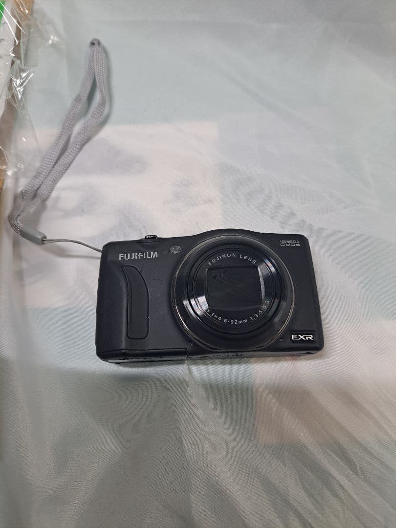 FINEPIX F770 EXR 16MP 20倍ズーム