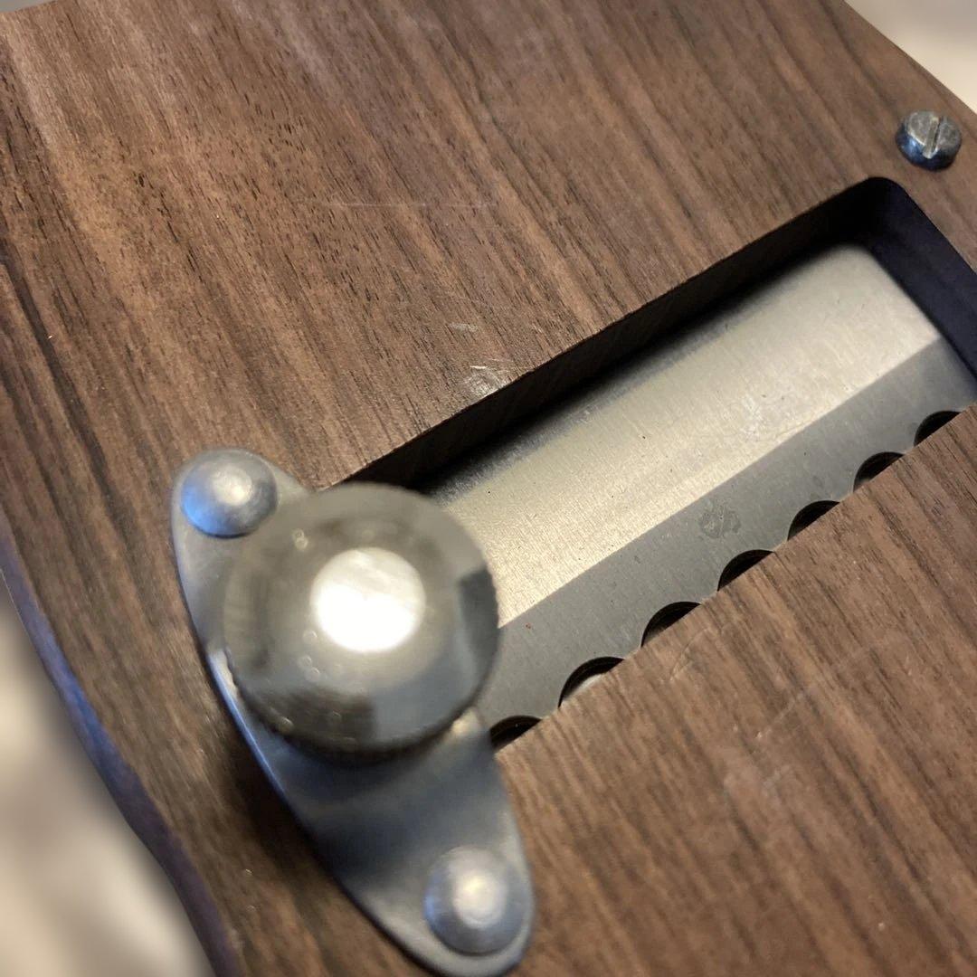 URBANI トリュフスライサー 木製