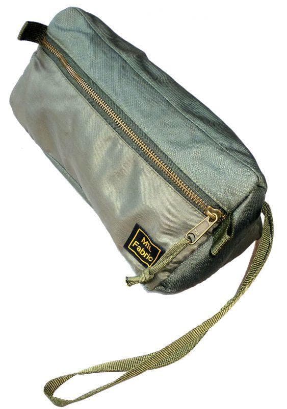 MIL Fabric 実物CWU-36/P　リメイク　三角柱ポーチ バッグ