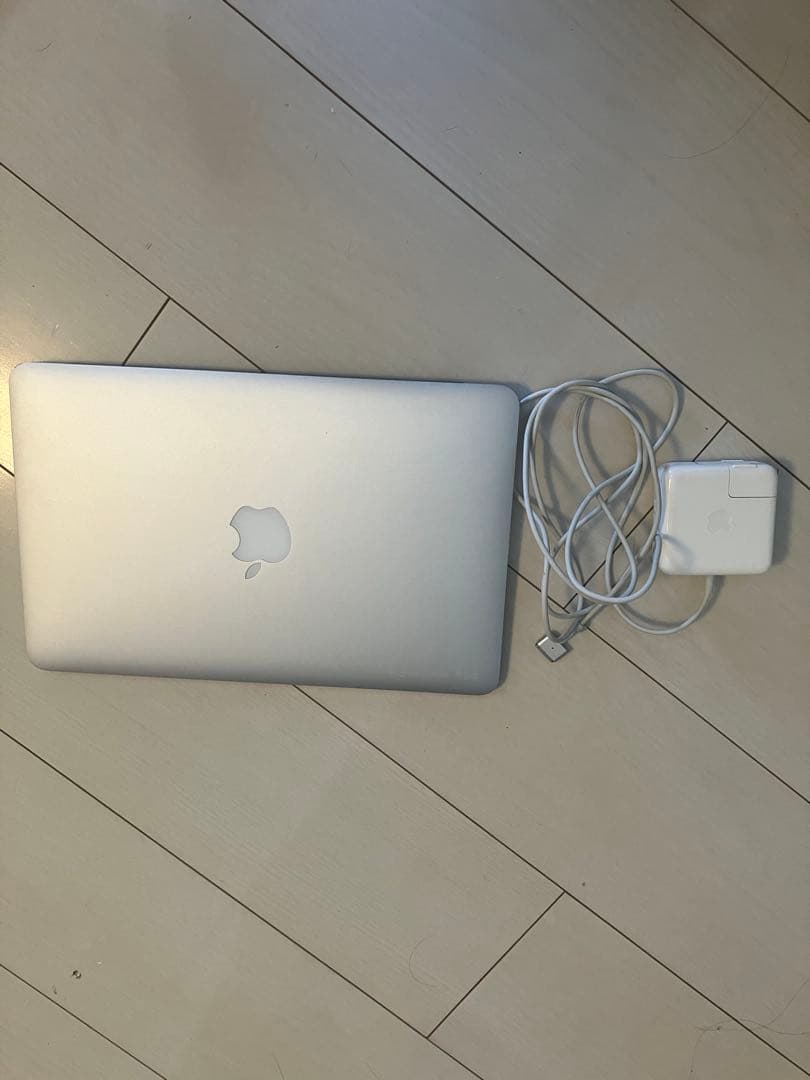 Mac Book air 2014 マックブック　本体　128GB 11インチ