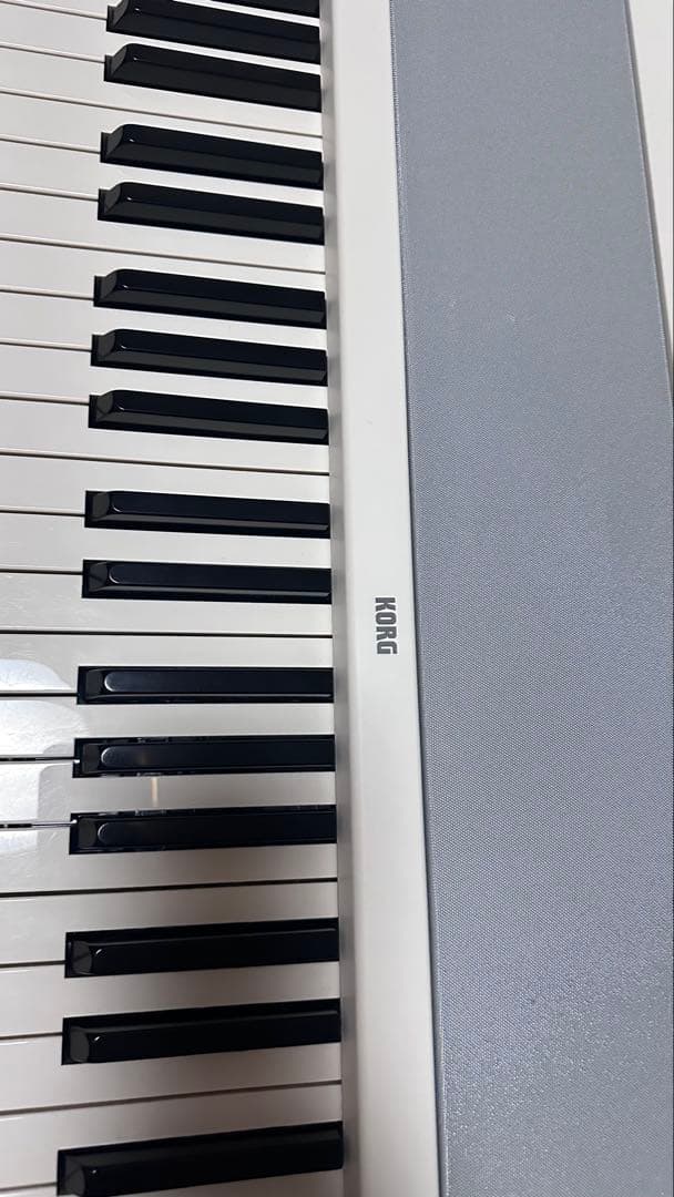 KORG 電子ピアノ キーボード 白 B2 美品 ※説明書なし