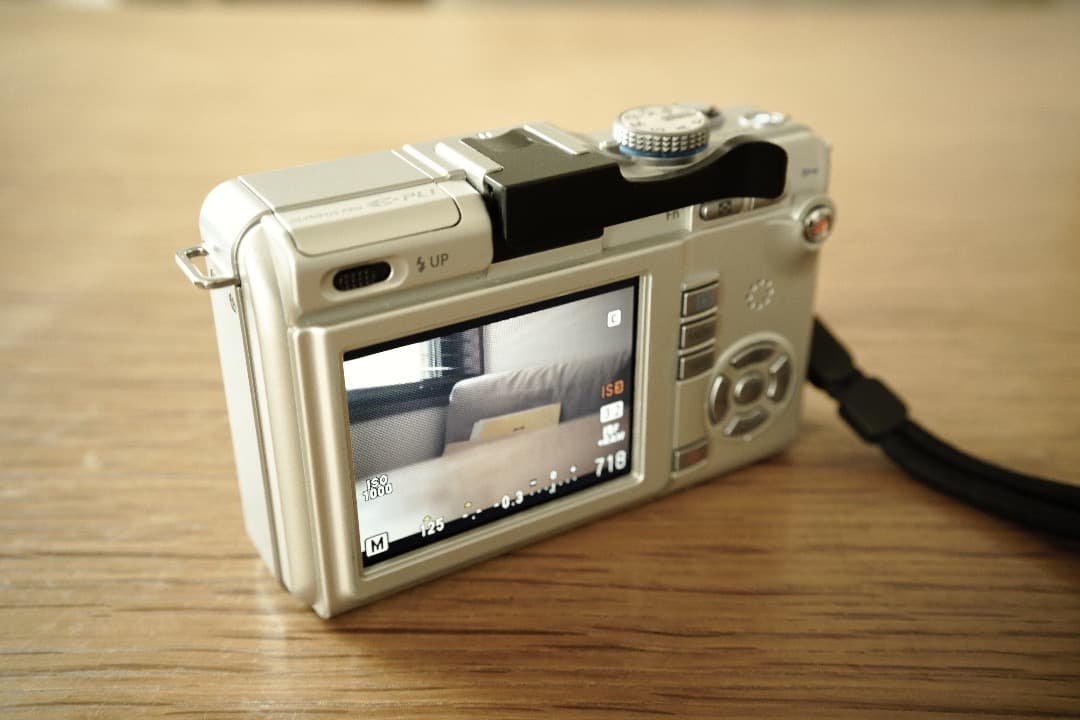 デジタルカメラ OLYMPUS PEN E-PL1