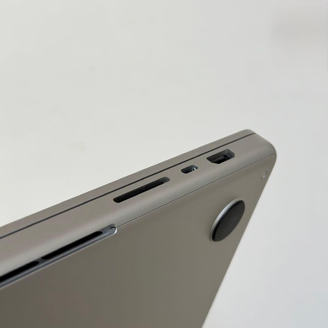 極美品 MacBook Pro 16インチ M1 Pro 16GB 1TB