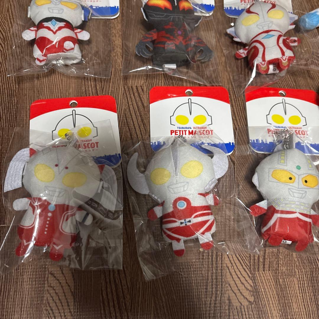 ウルトラマン　キーホルダー　全8種