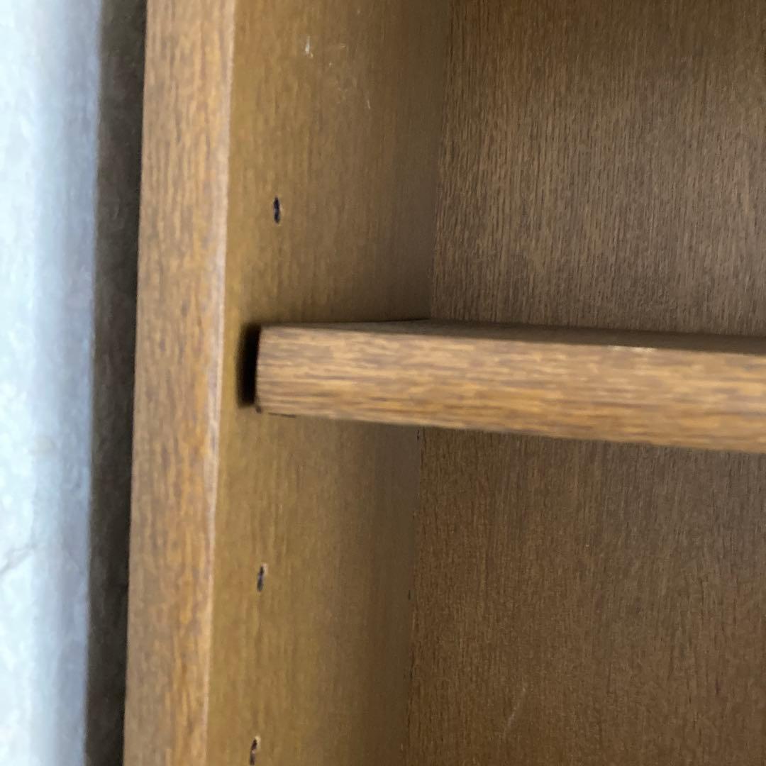 昭和レトロな大型の本棚　木製　引き出し付き ブラウン