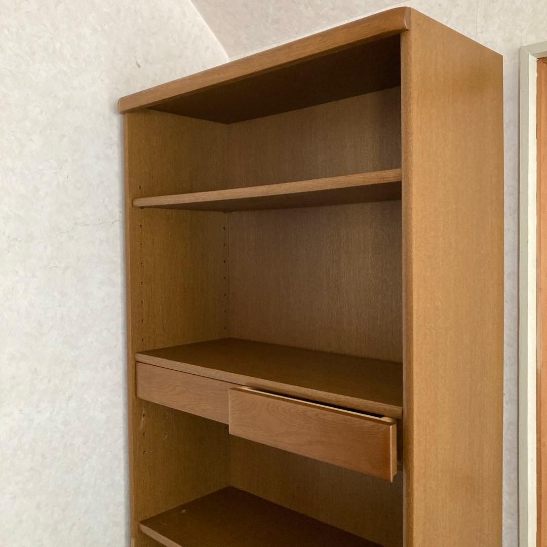 昭和レトロな大型の本棚　木製　引き出し付き ブラウン