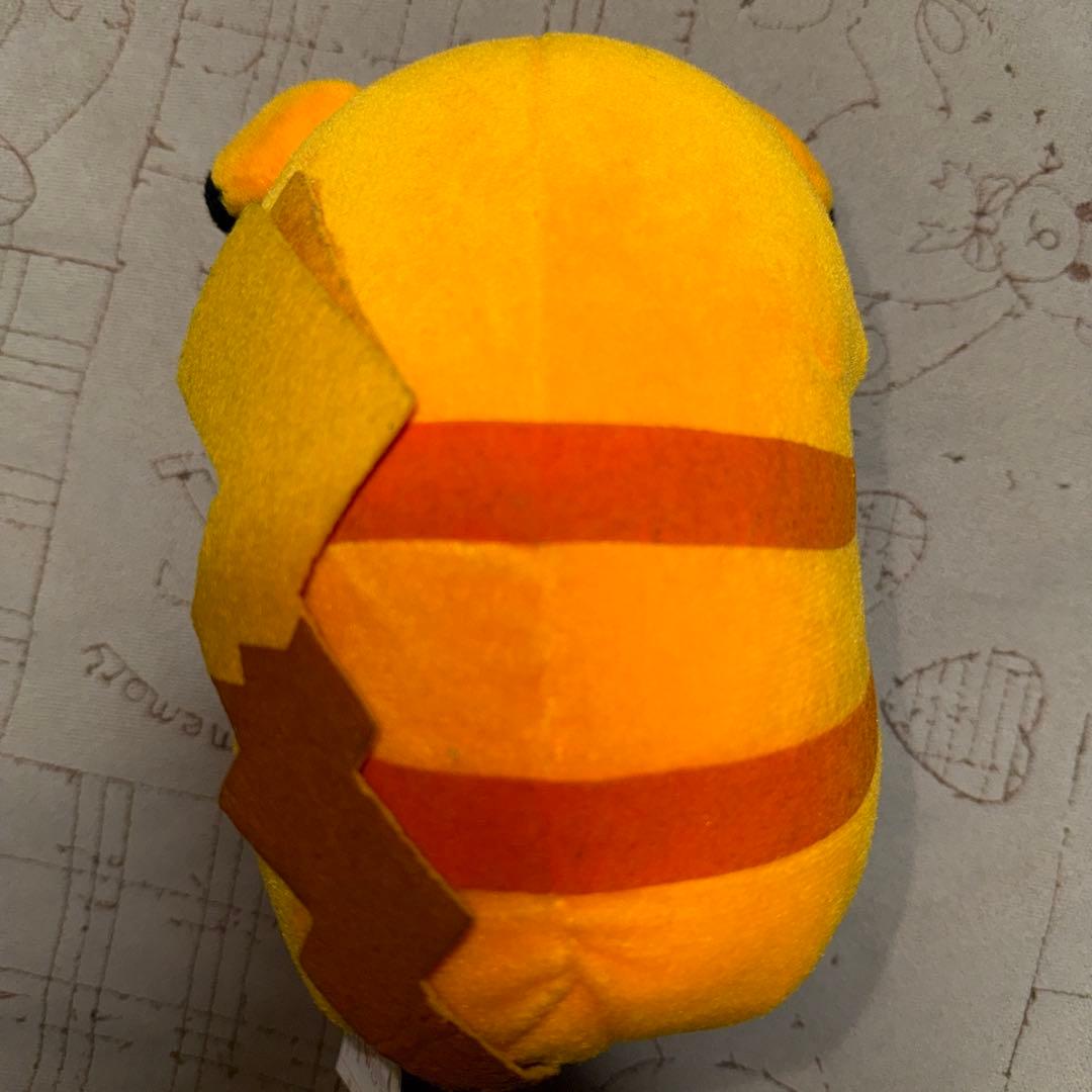 ピカチュウ ぬいぐるみ モンスターボール付き