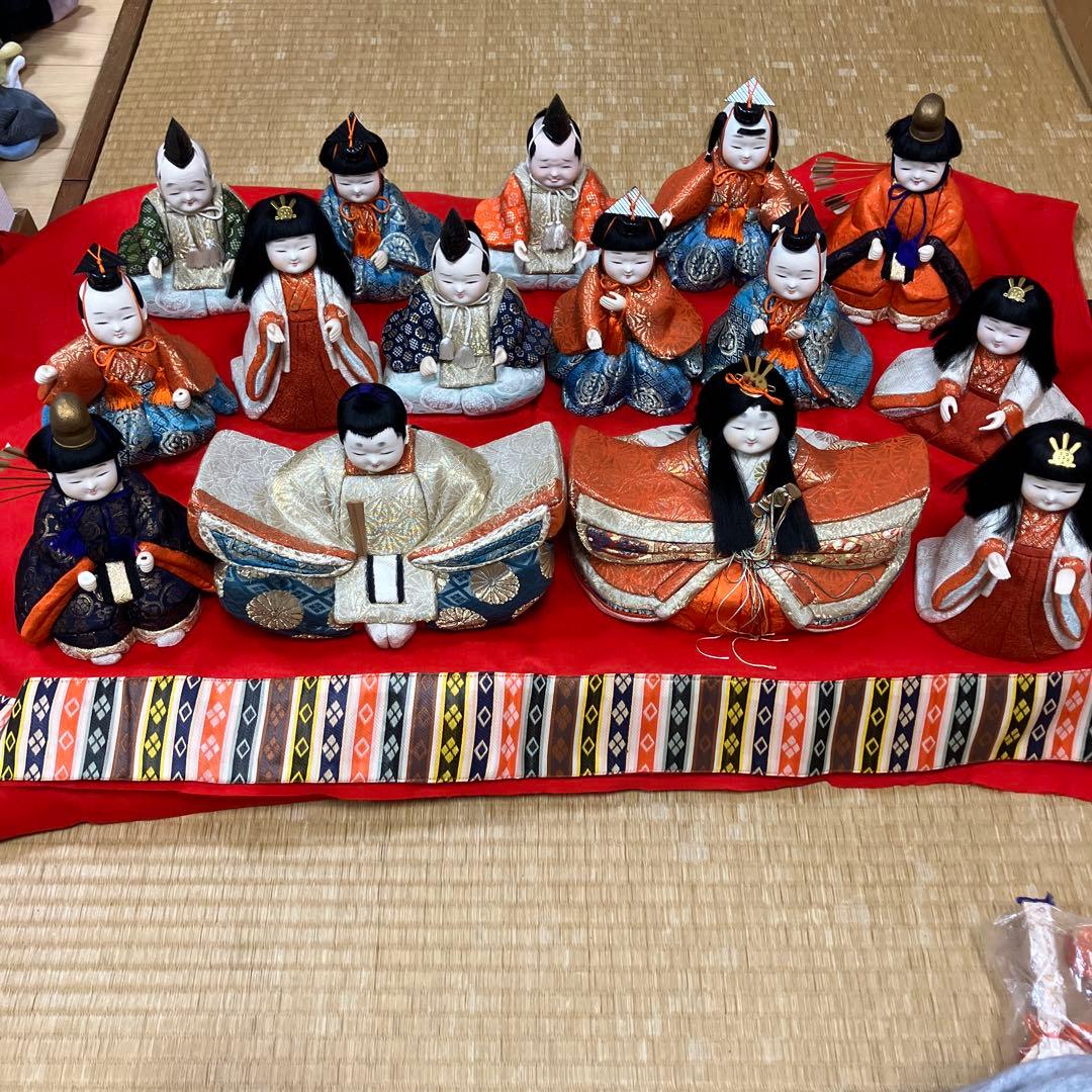 木目込み人形　伝統的な雛人形セット 15体