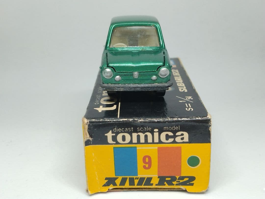 【最終】トミカ 9 スバル R2 緑 白シート 緑色指定 黒箱 日本製 希少