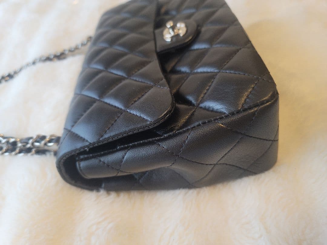 ノベルティ CHANEL ブラック ショルダーバッグ キルティング マトラッセ