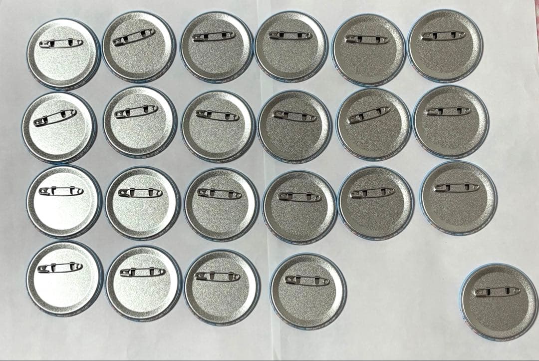 いれいす ほとけ　愛足り　缶バッジ23点セット