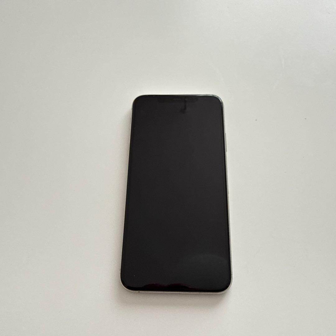 iPhone 11 pro max 64GB 本体