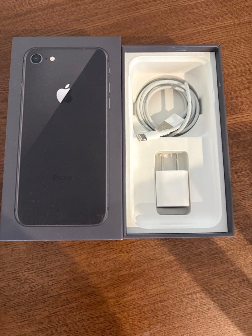 iPhone 8 64GB スペースグレイ(ブラック)SIMフリー
