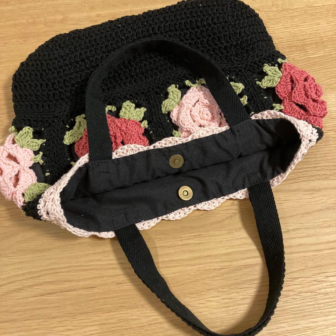 〈user_c7d7d101〉3点 黒 ピンクバラモチーフトートバッグ