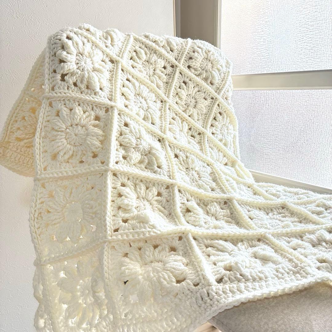 手編み フラワーモチーフ ブランケット｜膝掛け オフホワイト 一点物 かぎ針編み