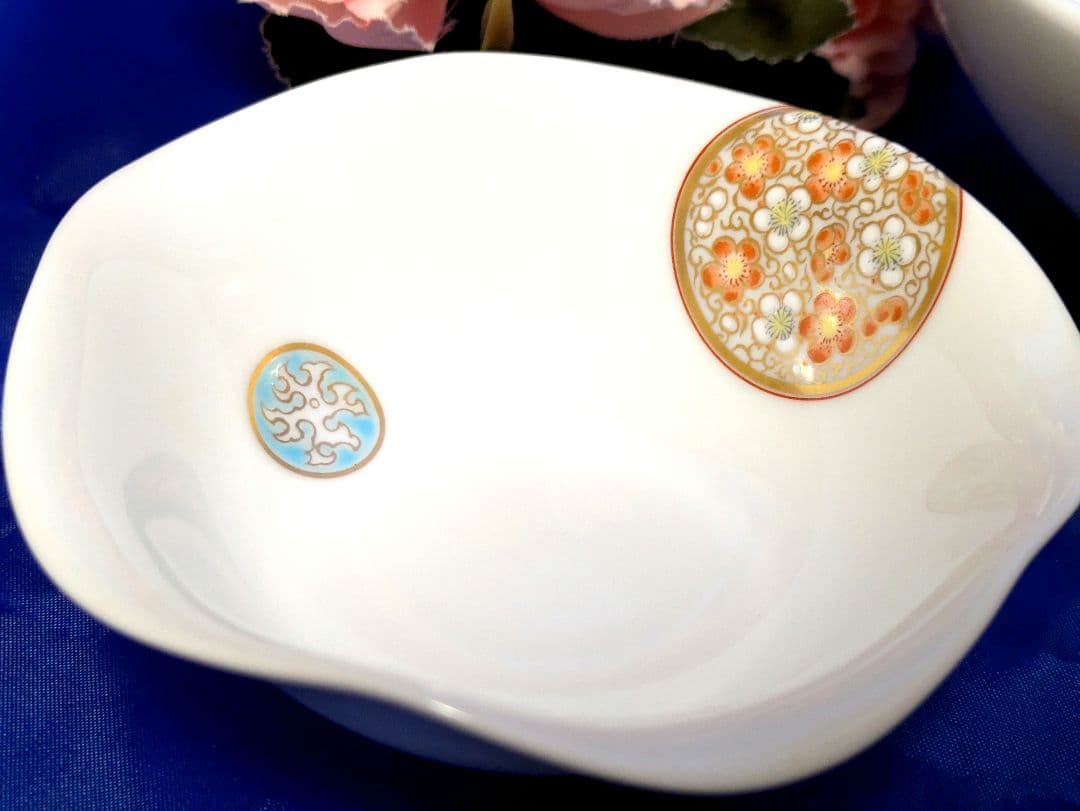 メルカリ市お値下げ✿深川製磁✿寿赤絵・鉢＆小皿6点セット✿箱付未使用