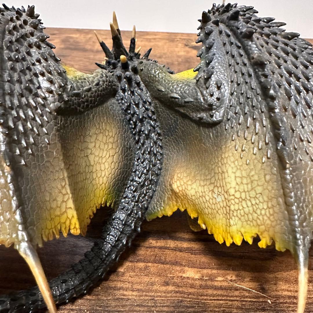 【美品】モンハン一番くじモンハン ネルギガンテ フィギュア 滅尽龍