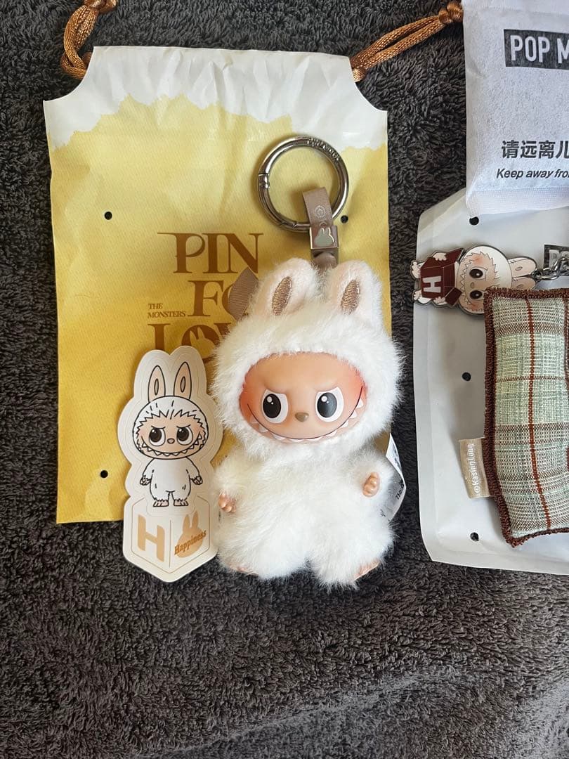 ラブブ　新作　アルファベット　PIN FOR LOVE セット　H イニシャル