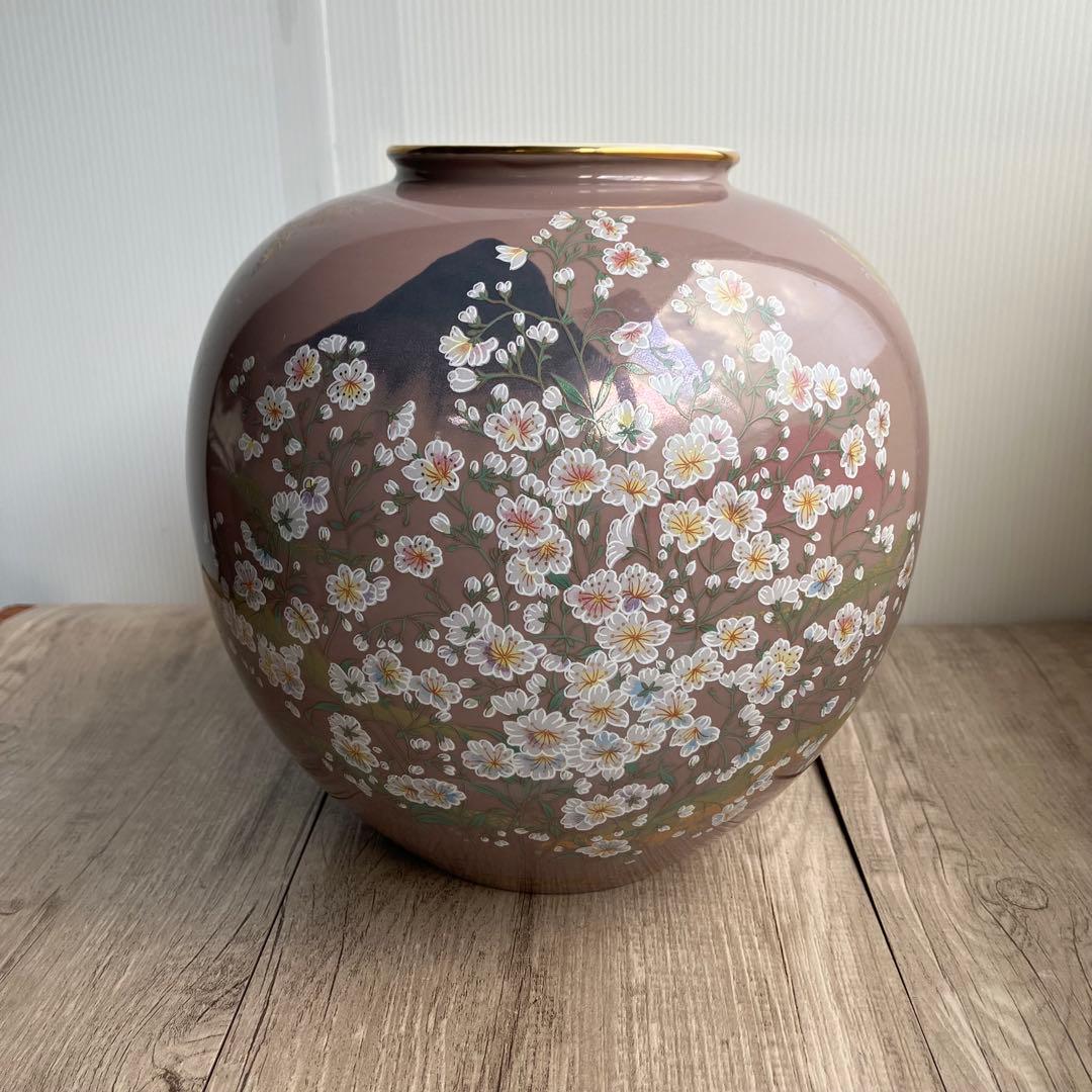 D-壁【極美品】九谷焼 花瓶 桜に富士図 蝶 木札付 壺 金彩 縁起物