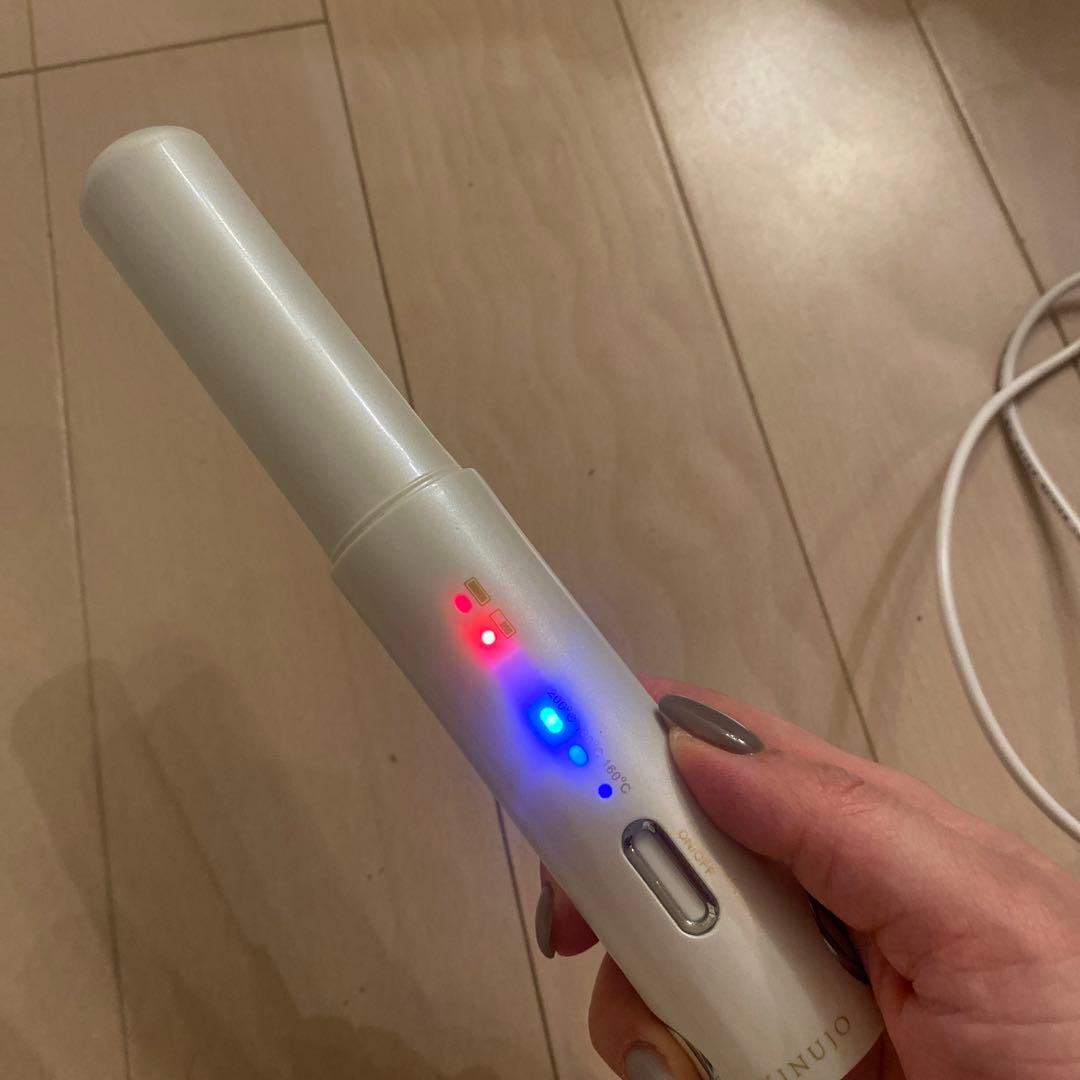 絹女　KINUJO コードレスヘアアイロン リップアイロン　ホワイト/ゴールド