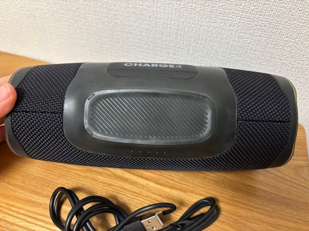 美品！JBL CHARGE4 ワイヤレススピーカー