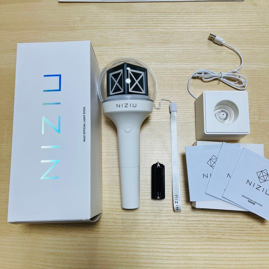 NIZIU ペンライト