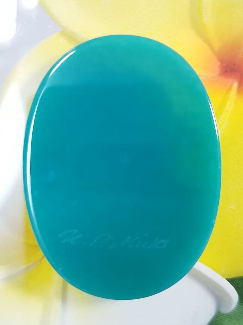 KM-49 【ハンズ・ピーター・ミュラー作】天然緑瑪瑙カメオルース