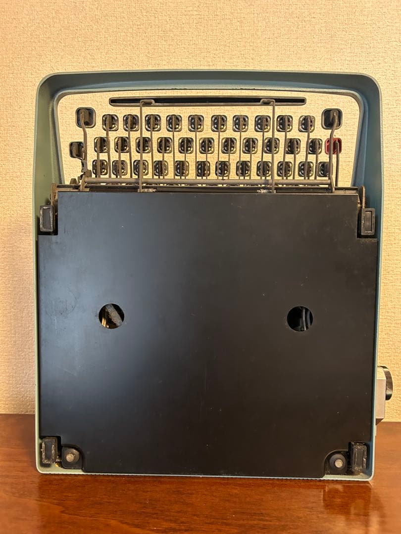 Olivetti Lettera 32 mintgreen 手動タイプライター