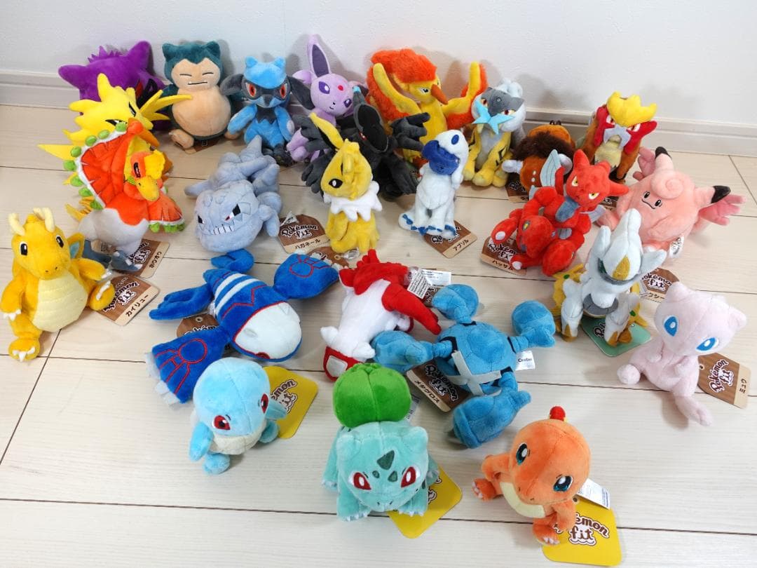 ポケモン fit ぬいぐるみ まとめ売り 25体 ミュウ リザードン ルギア 他