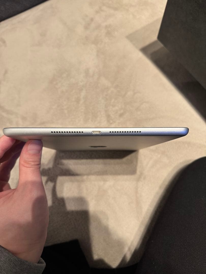 【美品】iPad7第7世代32GB Wi-Fiモデル