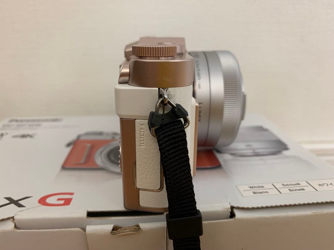 【美品】LUMIX G デジタルカメラ／ダブルレンズキット DC-GF10W