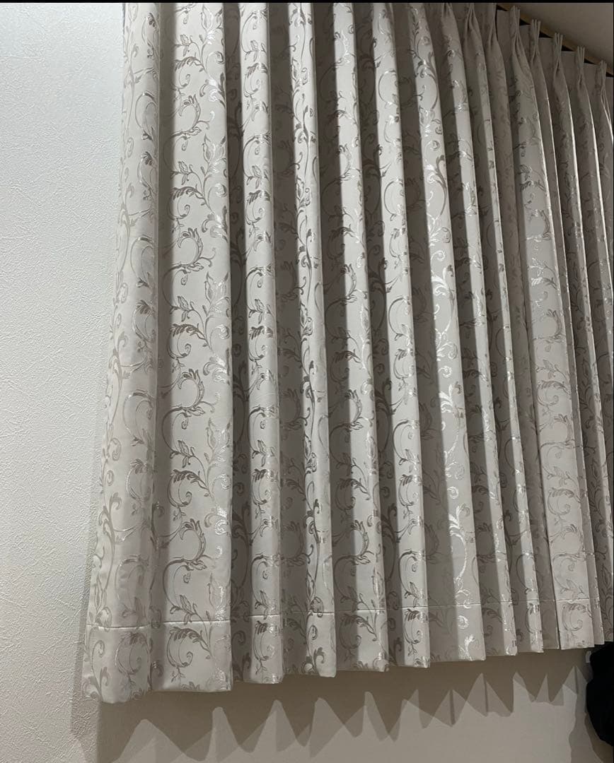 リリカラ オーダーカーテン